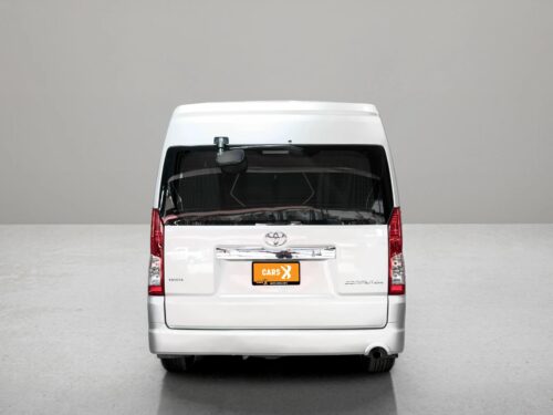 2020-toyota-commuter-2-8-1p2890-slide-thumbnail-2