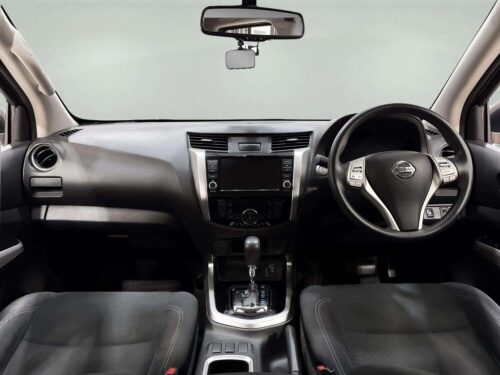 2020-nissan-np300-navara-2-5-calibre-v-double-cab-1n0136-slide-thumbnail-4