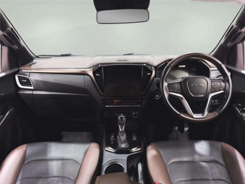 2024-isuzu-d-max-3-0-vcross-m-cab-4-4wd-1n0127-slide-thumbnail-4