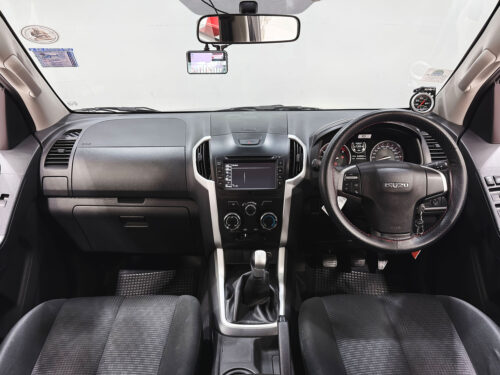 2017-isuzu-d-max-1-9-hi-lander-z-cab-4-1p2874v-slide-thumbnail-4