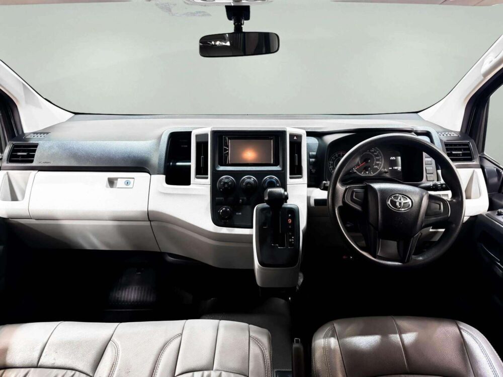 2020 TOYOTA COMMUTER 2.8  [1P2890] - 5