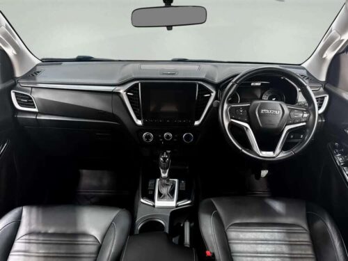 2023-isuzu-d-max-1-9-hi-lander-z-cab-4-1c0121-slide-thumbnail-4