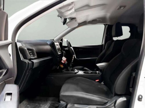 2022-isuzu-d-max-1-9-s-space-cab-1s1398v-slide-thumbnail-5