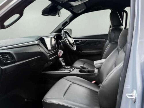 2024-isuzu-d-max-2-2-hi-lander-m-cab-4-1c0102-slide-thumbnail-5