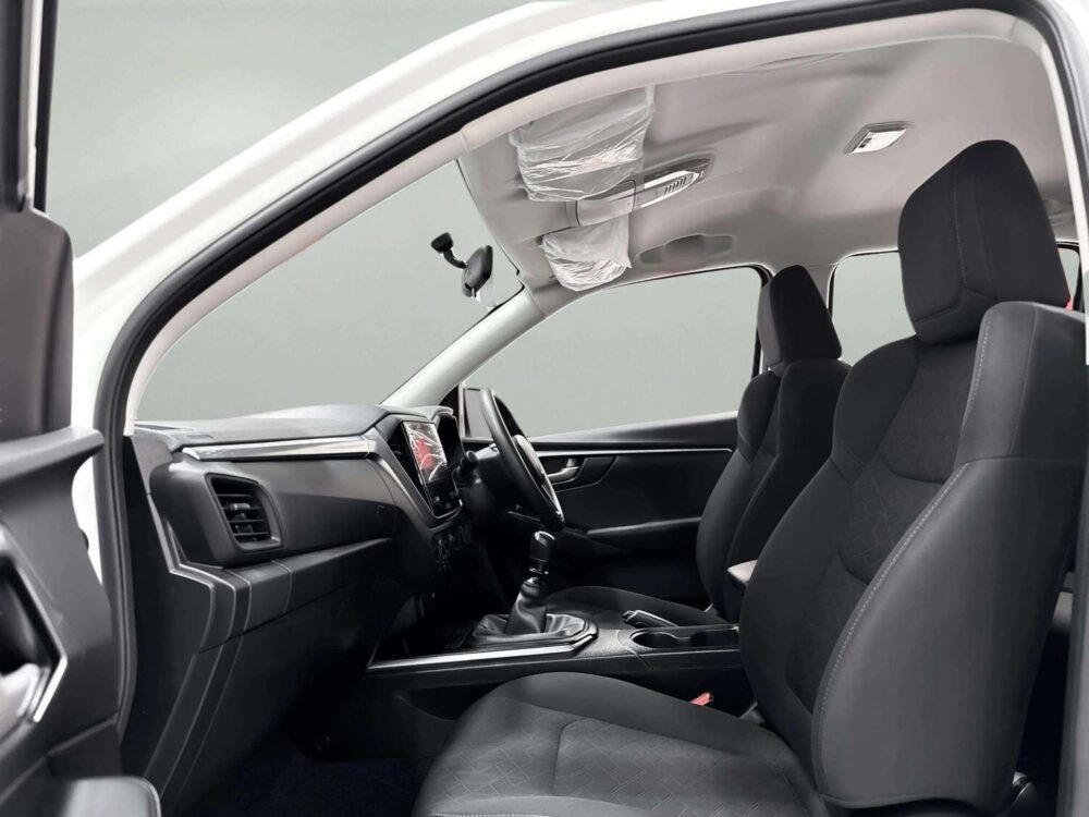 2024 ISUZU D-MAX 2.2 L CAB-4  [1P2810] - 6