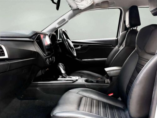 2023-isuzu-d-max-1-9-hi-lander-z-cab-4-1p2881-slide-thumbnail-5