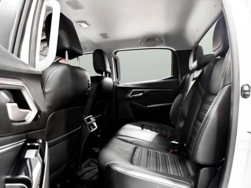 2023-isuzu-d-max-1-9-hi-lander-z-cab-4-1c0122-slide-thumbnail-6