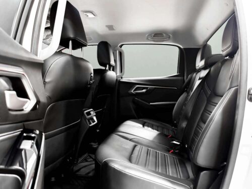 2023-isuzu-d-max-1-9-hi-lander-z-cab-4-1p2881-slide-thumbnail-6