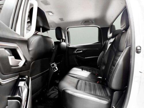 2023-isuzu-d-max-1-9-hi-lander-z-cab-4-1p2878-slide-thumbnail-6