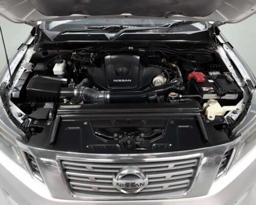 2020-nissan-np300-navara-2-5-calibre-v-double-cab-1n0136-slide-thumbnail-8