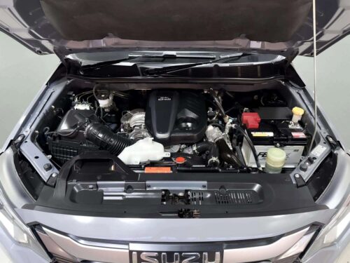 2025-isuzu-d-max-2-2-hi-lander-m-cab-4-1a0072-slide-thumbnail-8