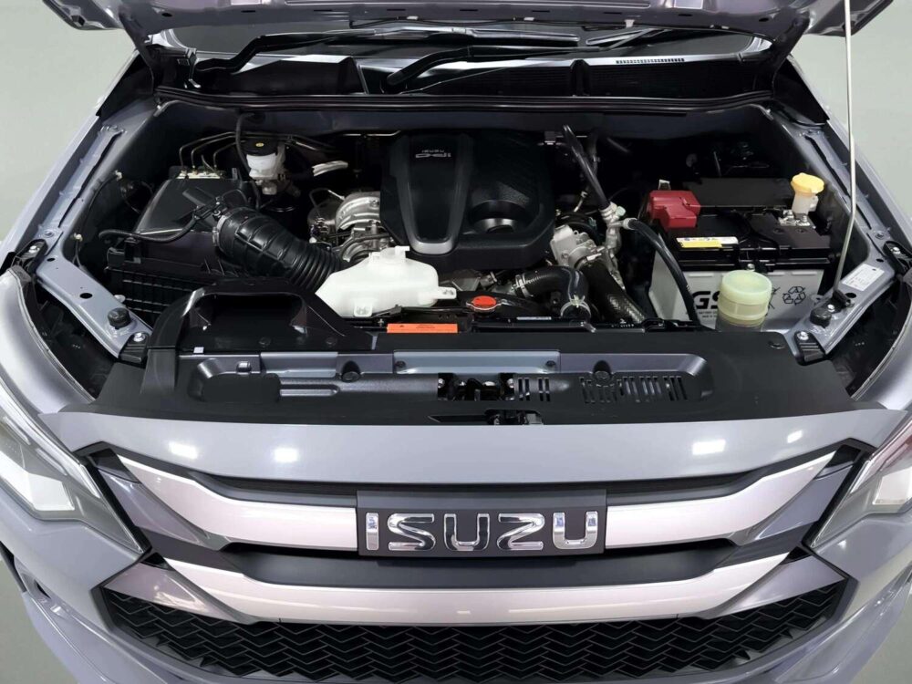 2025 ISUZU D-MAX 2.2 L SPACE CAB  [1C0099] - 9