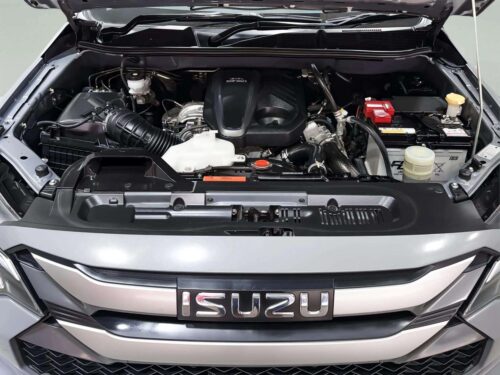 2025-isuzu-d-max-2-2-l-space-cab-1c0104-slide-thumbnail-8