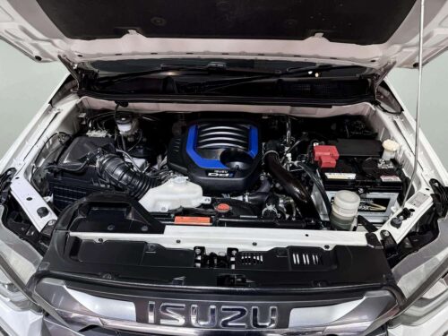 2023-isuzu-d-max-1-9-hi-lander-z-cab-4-1n0138-slide-thumbnail-8