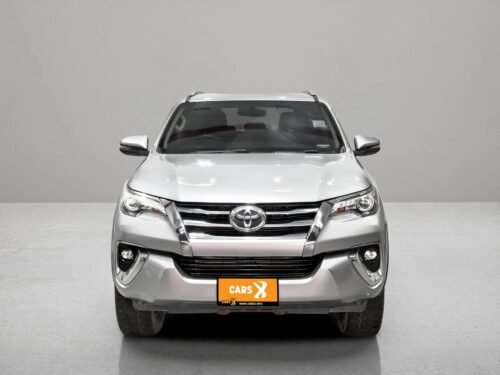 2017-toyota-fortuner-2-4-v-1d0121-slide-thumbnail-1