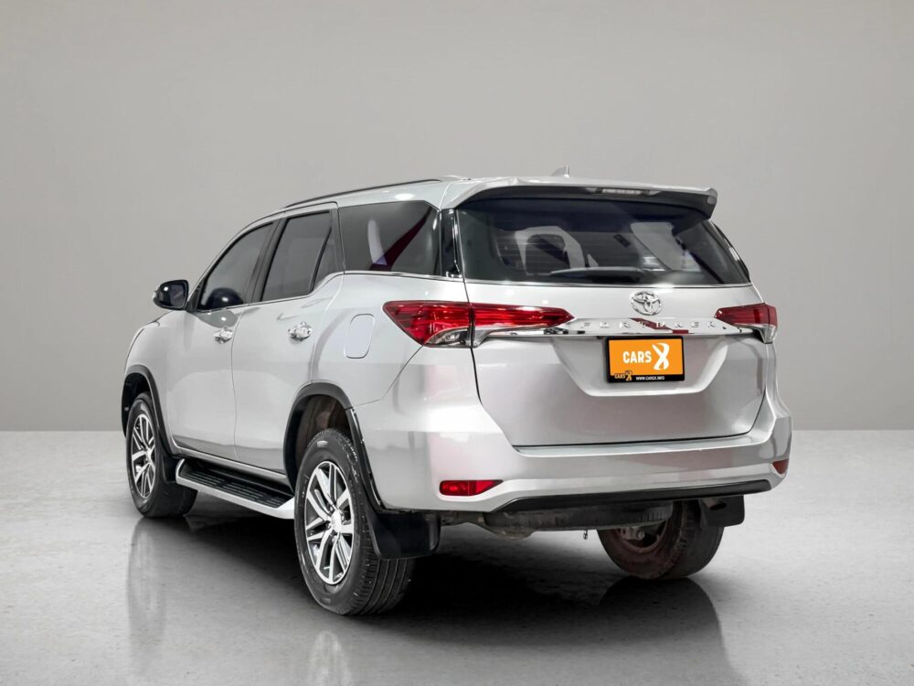 2017 TOYOTA FORTUNER 2.4 V  [1D0121] - 4