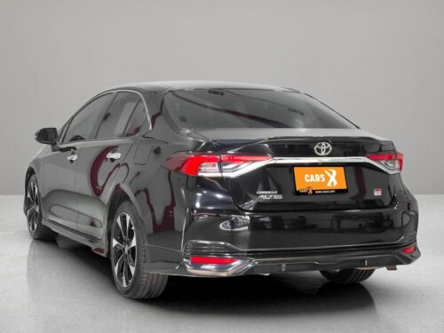 2021-toyota-corolla-altis-1-8-gr-sport-1d0133-slide-thumbnail-3