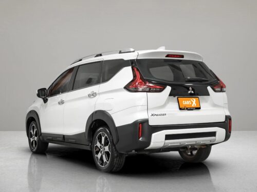 2020-mitsubishi-xpander-cross-1-5-1n0147-slide-thumbnail-3