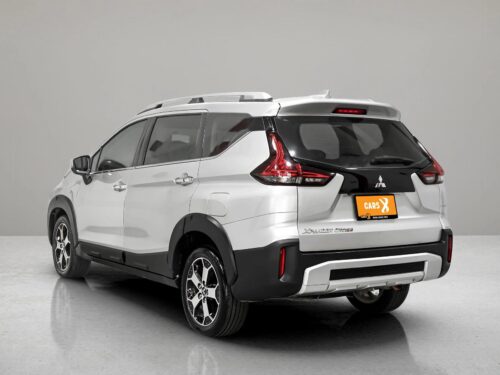 2020-mitsubishi-xpander-cross-1-5-1a0099-slide-thumbnail-3