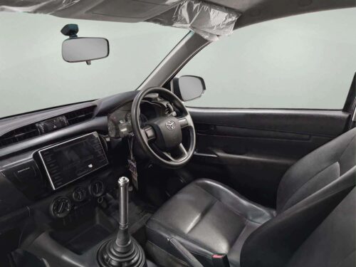 2020-toyota-hilux-revo-2-4-j-single-cab-1p2838v-slide-thumbnail-6