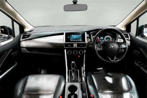 2020-mitsubishi-xpander-cross-1-5-1p2908-slide-thumbnail-4
