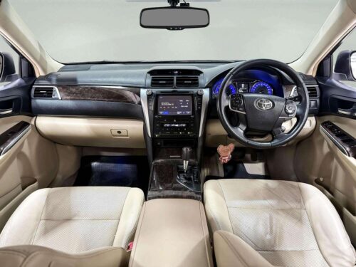 2016-toyota-camry-2-5-g-1t0085v-slide-thumbnail-4