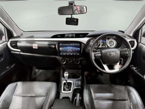2021-toyota-hilux-revo-2-4-z-edition-mid-smart-cab-1d0116-slide-thumbnail-4