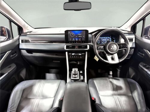2025-mitsubishi-xpander-cross-1-6-hev-cross-1d0125-slide-thumbnail-4