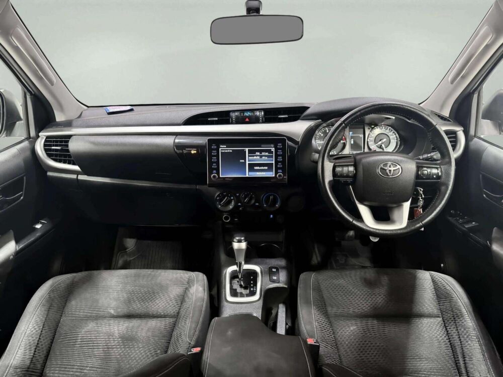 2021 TOYOTA HILUX REVO 2.4 PRERUNNER MID SMART CAB  [1A0104] - 5