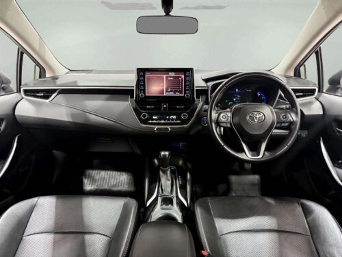 2022-toyota-corolla-altis-1-8-hybrid-premium-1p2947-slide-thumbnail-4