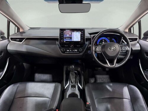 2020-toyota-corolla-altis-1-8-hybrid-high-1a0102-slide-thumbnail-4
