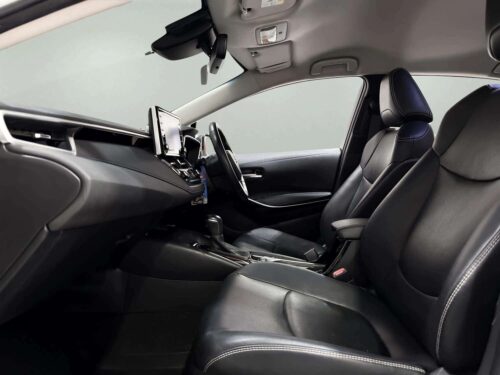 2020-toyota-corolla-altis-1-8-hybrid-high-1a0102-slide-thumbnail-5