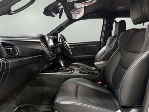 2023-isuzu-d-max-3-0-hi-lander-m-cab-4-1d0130-slide-thumbnail-5