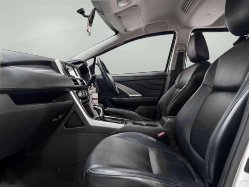 2021-mitsubishi-xpander-1-5-gt-1p2940-slide-thumbnail-5