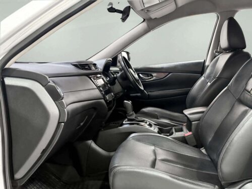 2019-nissan-x-trail-2-5-s-1d0120-slide-thumbnail-5