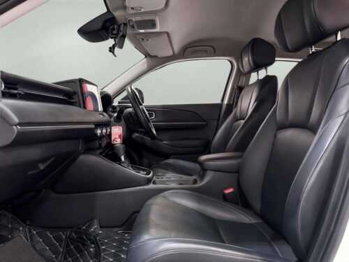 2022-honda-hr-v-1-5-e-hev-el-1s1442v-slide-thumbnail-5