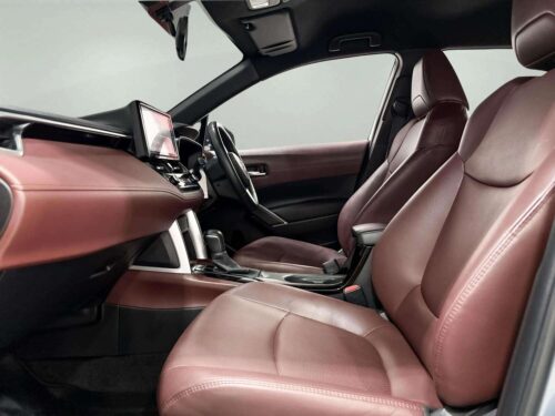2021-toyota-corolla-cross-1-8-hybrid-premium-1d0118-slide-thumbnail-5