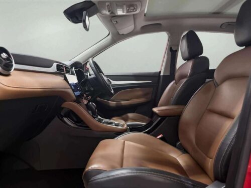 2022-mg-zs-1-5-x-plus-1c0114-slide-thumbnail-4