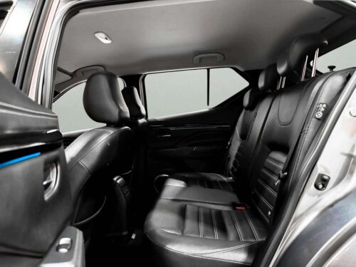 2023-nissan-kicks-1-2-v-1t0077-slide-thumbnail-6