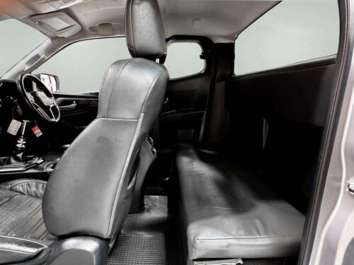 2022-isuzu-d-max-3-0-vcross-z-space-cab-4wd-1p2904-slide-thumbnail-6