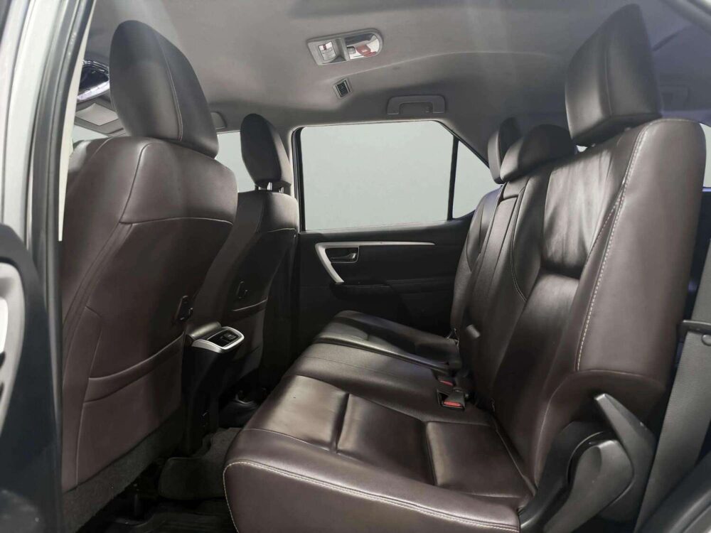 2017 TOYOTA FORTUNER 2.4 V  [1D0121] - 7