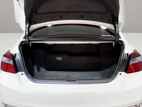 2018-honda-accord-2-0-hybrid-tech-1s1404-slide-thumbnail-7