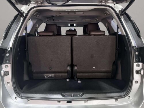 2017-toyota-fortuner-2-4-v-1d0121-slide-thumbnail-7
