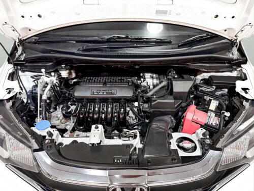 2020-honda-jazz-1-5-v-1s1444v-slide-thumbnail-8