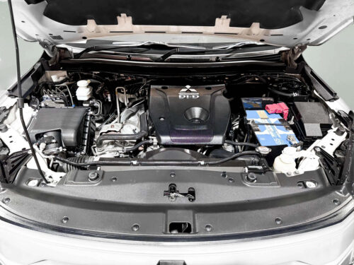 2019-mitsubishi-pajero-sport-2-4-gt-premium-4wd-1d0117-slide-thumbnail-8