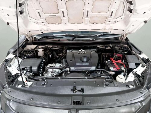 2024-mitsubishi-triton-2-4-gl-single-cab-4wd-1a0101v-slide-thumbnail-6