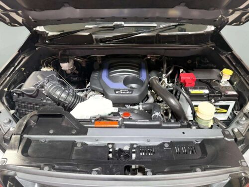 2020-isuzu-d-max-1-9-x-series-hi-lander-z-cab-4-1p2882-slide-thumbnail-8