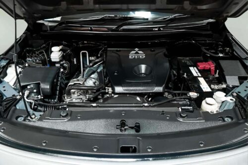 2019-mitsubishi-pajero-sport-2-4-gt-premium-4wd-1a0100-slide-thumbnail-8