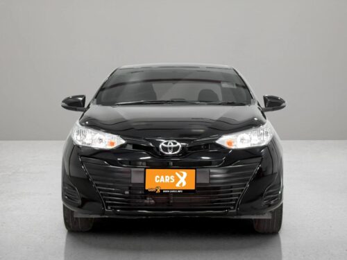 2018-toyota-yaris-ativ-1-2-e-1n0156v-slide-thumbnail-1