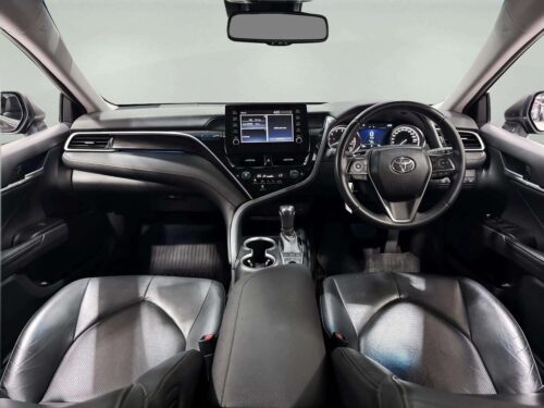 2022-toyota-camry-2-5-premium-1p2980-slide-thumbnail-4